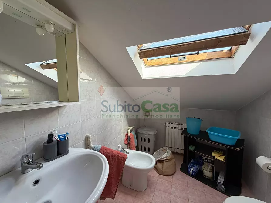 Immagine 13 di Casa semindipendente in affitto  in Viale Unità D'Italia 262 a Chieti