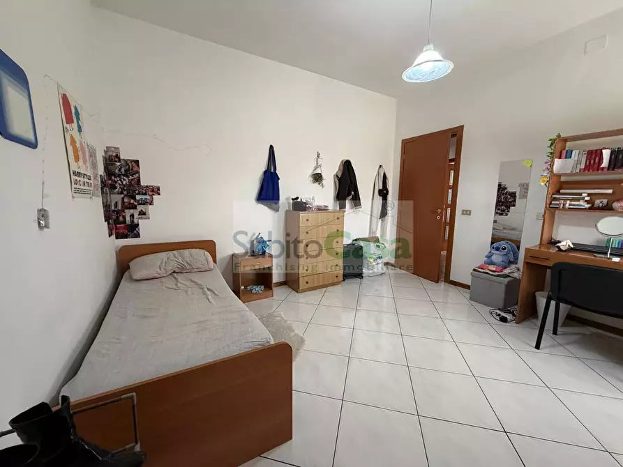 Immagine 10 di Casa semindipendente in affitto  in Viale Unità D'Italia 262 a Chieti