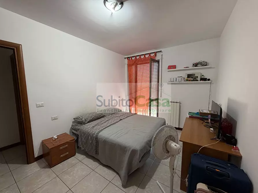 Immagine 10 di Appartamento in affitto  in Via Papa Giovanni Paolo Secondo 1 a Chieti