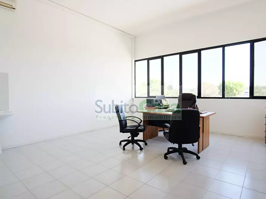 Immagine 1 di Ufficio in affitto  in Via Giuseppe Verdi a Chieti