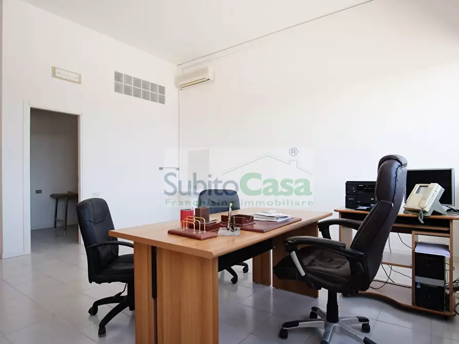 Immagine 5 di Ufficio in affitto  in Via Giuseppe Verdi a Chieti