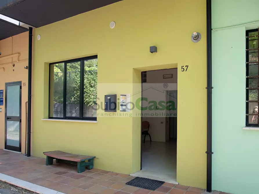 Immagine 18 di Ufficio in affitto  in Via Giuseppe Verdi a Chieti
