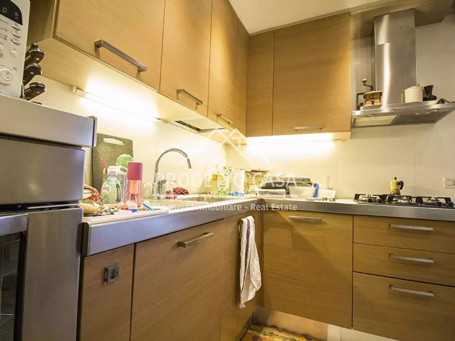 Immagine 11 di Appartamento in vendita  in VIA SERGIO DE SIMONE a Viareggio