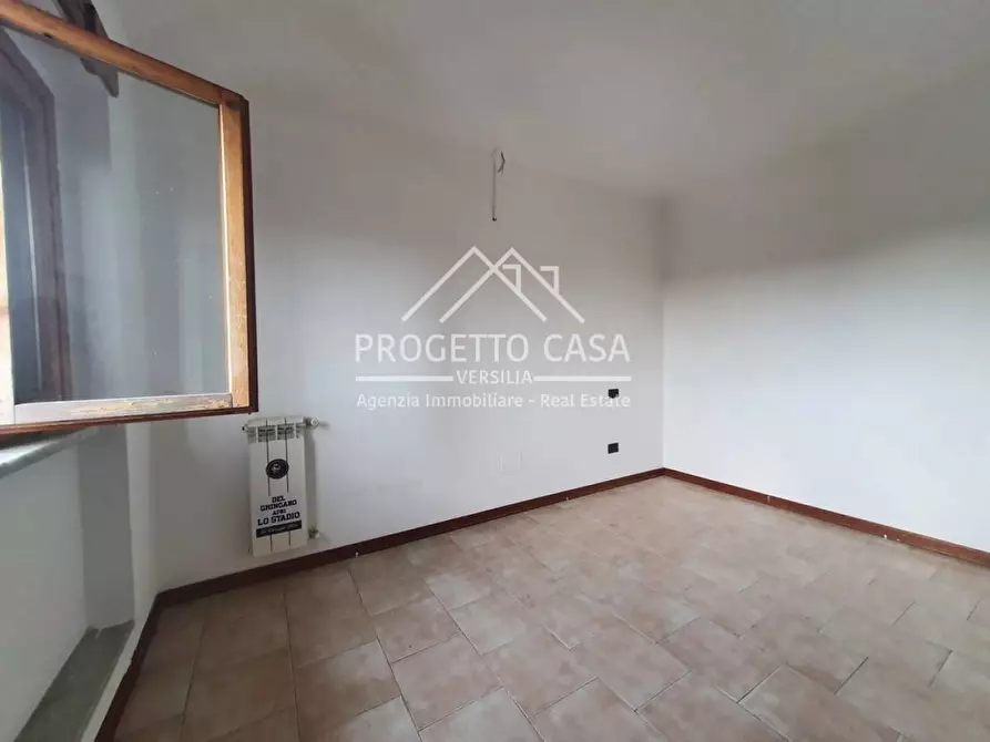 Immagine 7 di Casa indipendente in vendita  in VIA ELETTICA a Viareggio
