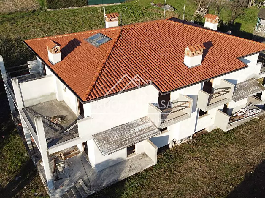 Immagine 9 di Casa indipendente in vendita  in VIA ALFONSO LA MARMORA a Camaiore