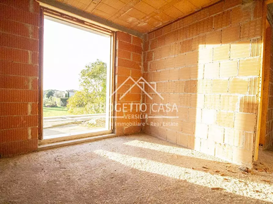 Immagine 30 di Casa indipendente in vendita  in VIA ALFONSO LA MARMORA a Camaiore