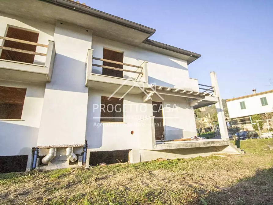 Immagine 37 di Casa indipendente in vendita  in VIA ALFONSO LA MARMORA a Camaiore