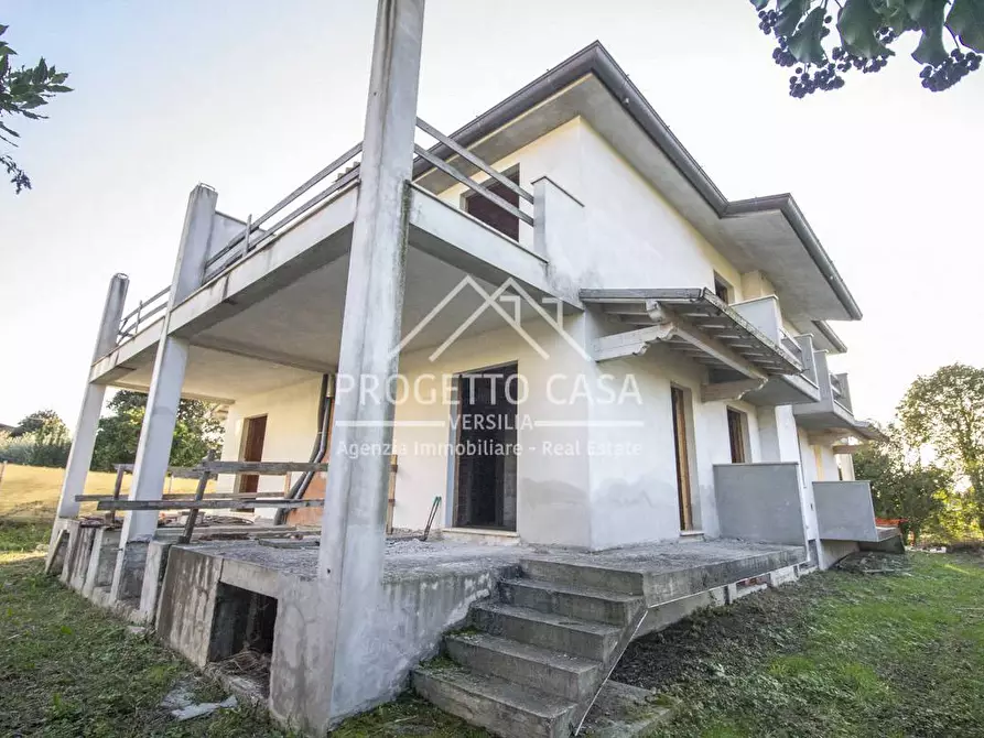 Immagine 39 di Casa indipendente in vendita  in VIA ALFONSO LA MARMORA a Camaiore