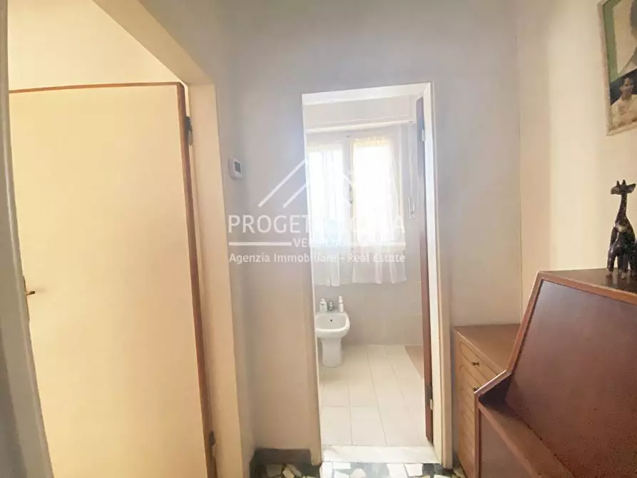 Immagine 26 di Appartamento in vendita  in VIA GOLDORA a Pietrasanta