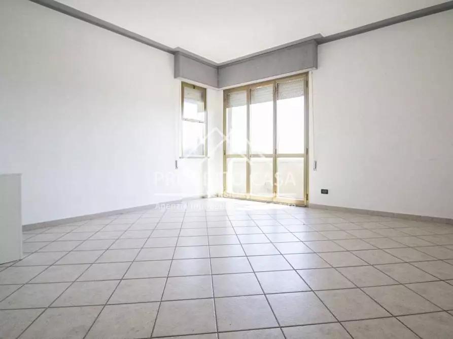 Immagine 1 di Appartamento in vendita  in Via Tirana a Viareggio
