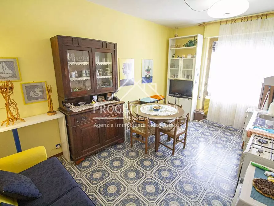 Immagine 29 di Appartamento in affitto  in VIA DELLE GINESTRE a Camaiore