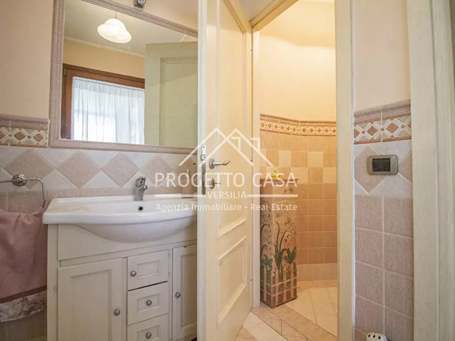 Immagine 29 di Casa indipendente in vendita  in VIA TABARRO a Viareggio