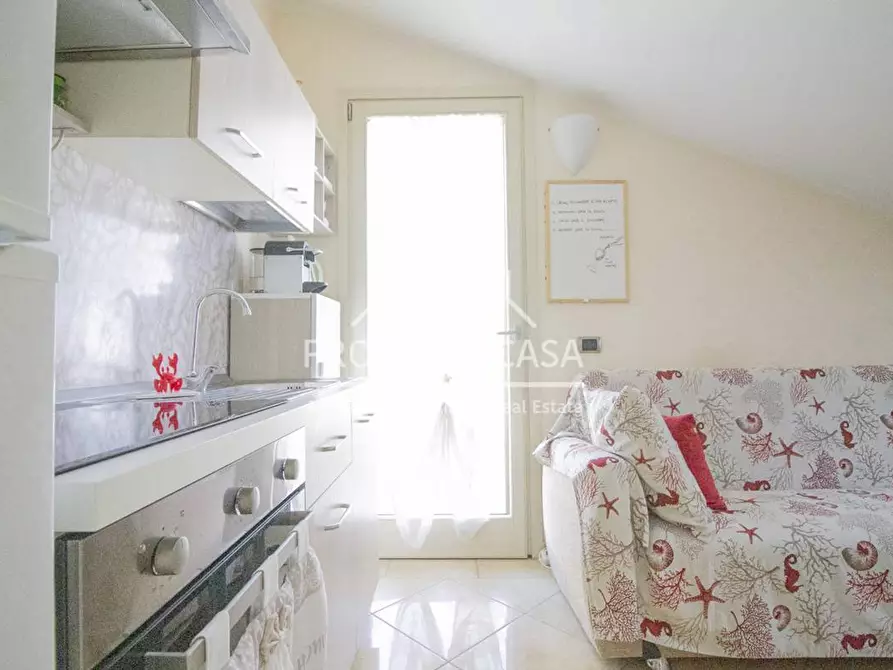 Immagine 32 di Casa indipendente in vendita  in VIA TABARRO a Viareggio