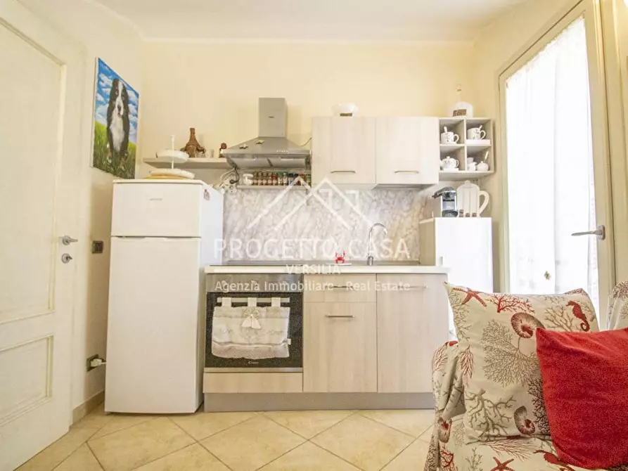 Immagine 35 di Casa indipendente in vendita  in VIA TABARRO a Viareggio