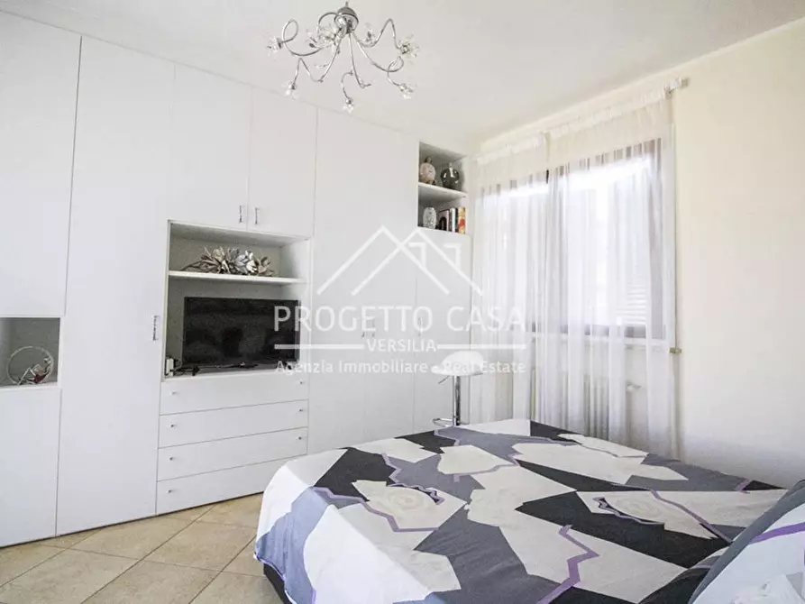 Immagine 45 di Casa indipendente in vendita  in VIA TABARRO a Viareggio