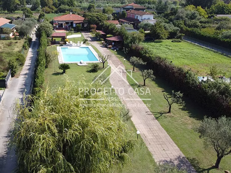 Immagine 11 di Casa indipendente in vendita  in via del trebbiano a Camaiore