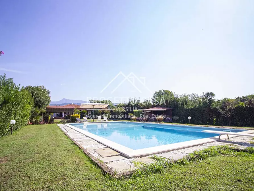 Immagine 14 di Casa indipendente in vendita  in via del trebbiano a Camaiore