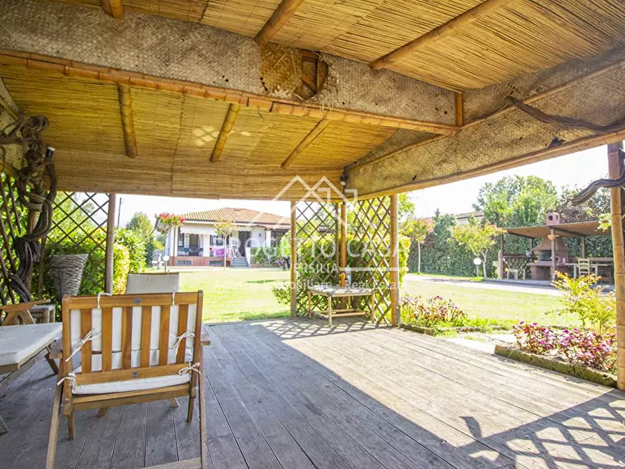 Immagine 21 di Casa indipendente in vendita  in via del trebbiano a Camaiore