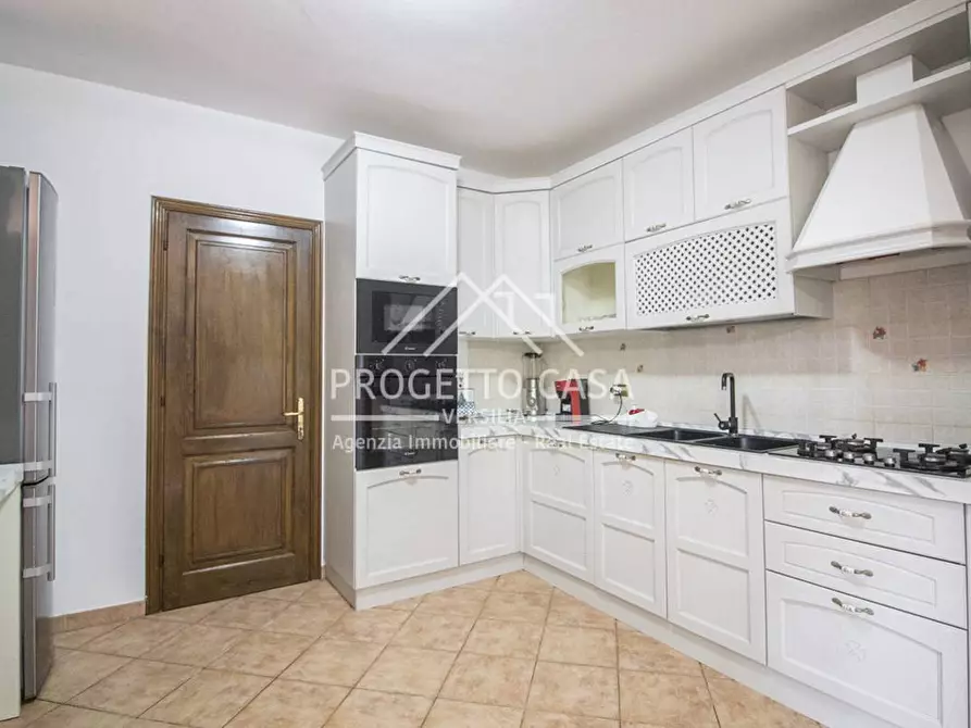 Immagine 32 di Casa indipendente in vendita  in via del trebbiano a Camaiore