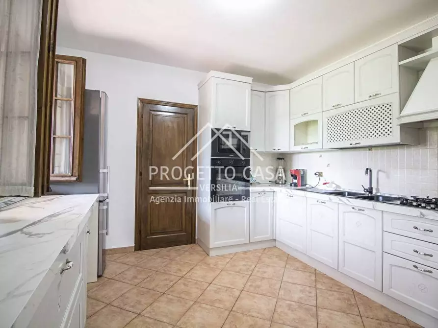 Immagine 33 di Casa indipendente in vendita  in via del trebbiano a Camaiore