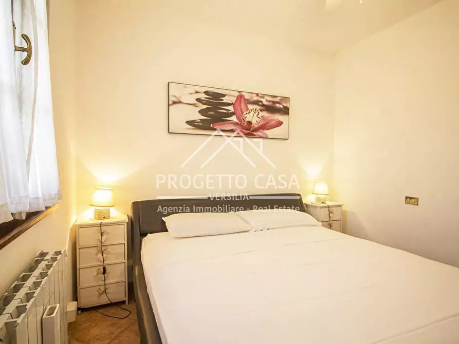 Immagine 38 di Casa indipendente in vendita  in via del trebbiano a Camaiore