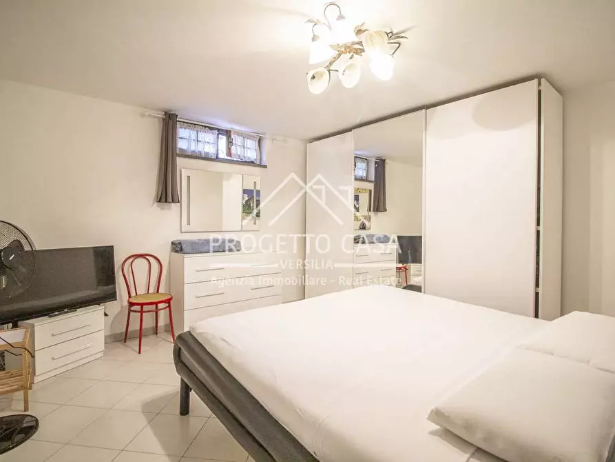 Immagine 58 di Casa indipendente in vendita  in via del trebbiano a Camaiore