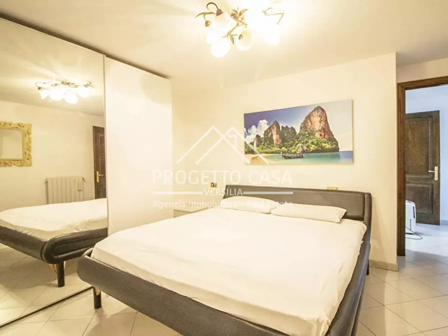 Immagine 60 di Casa indipendente in vendita  in via del trebbiano a Camaiore