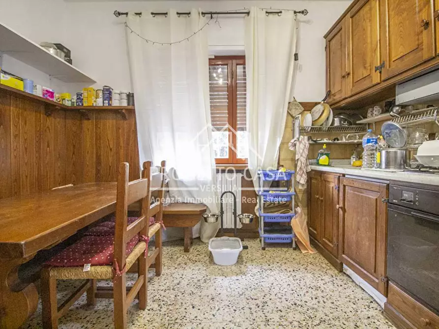 Immagine 11 di Casa indipendente in vendita  in VIA DELLA PACE a Camaiore