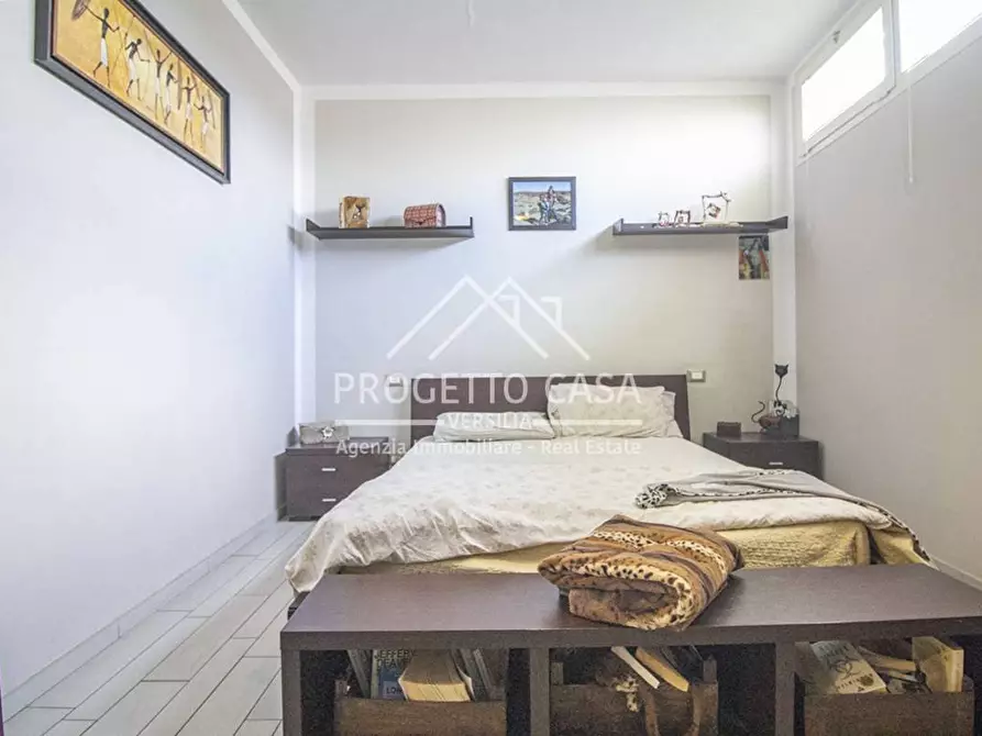 Immagine 30 di Appartamento in vendita  in VIA BOTTEGO a Viareggio