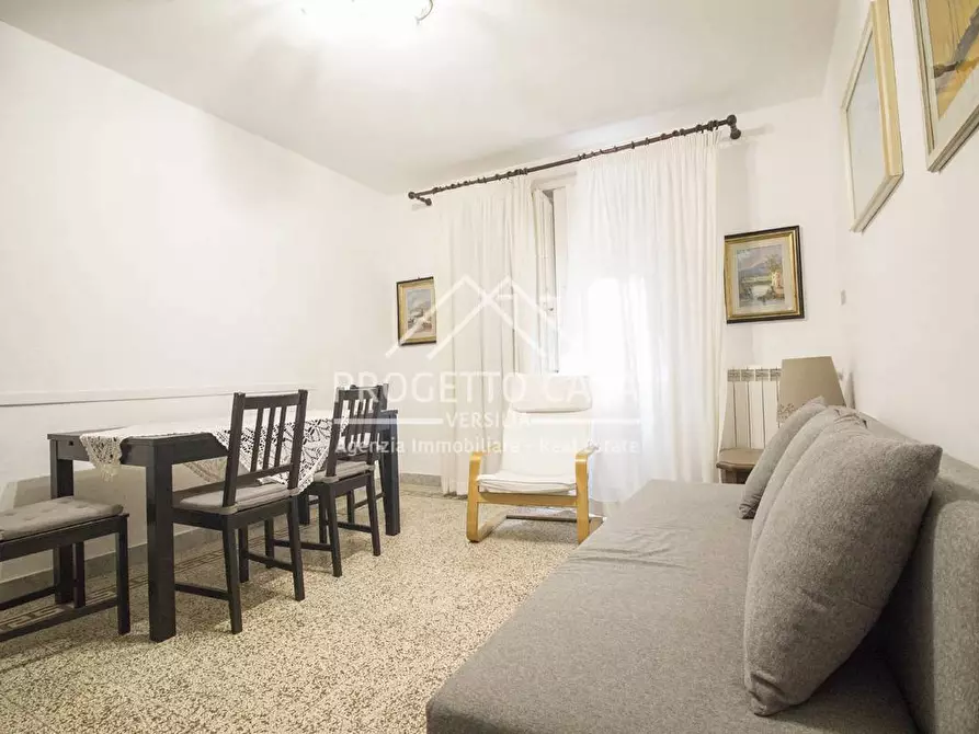 Immagine 2 di Appartamento in vendita  in Via Papini a Camaiore