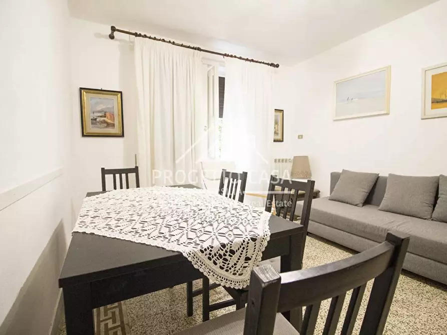 Immagine 5 di Appartamento in vendita  in Via Papini a Camaiore