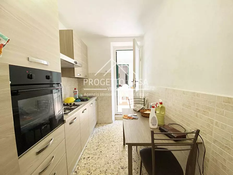 Immagine 9 di Appartamento in vendita  in Via Papini a Camaiore