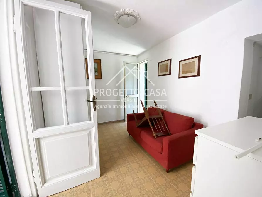 Immagine 17 di Appartamento in vendita  in Via Papini a Camaiore