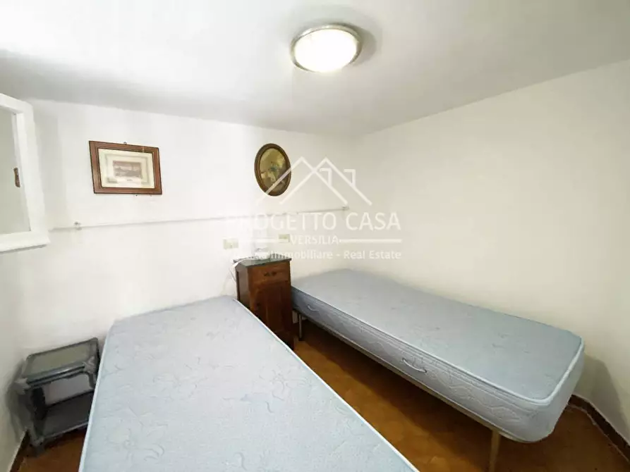 Immagine 25 di Appartamento in vendita  in Via Papini a Camaiore