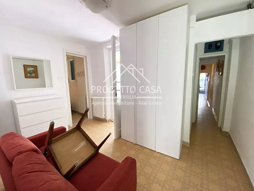 Immagine 27 di Appartamento in vendita  in Via Papini a Camaiore