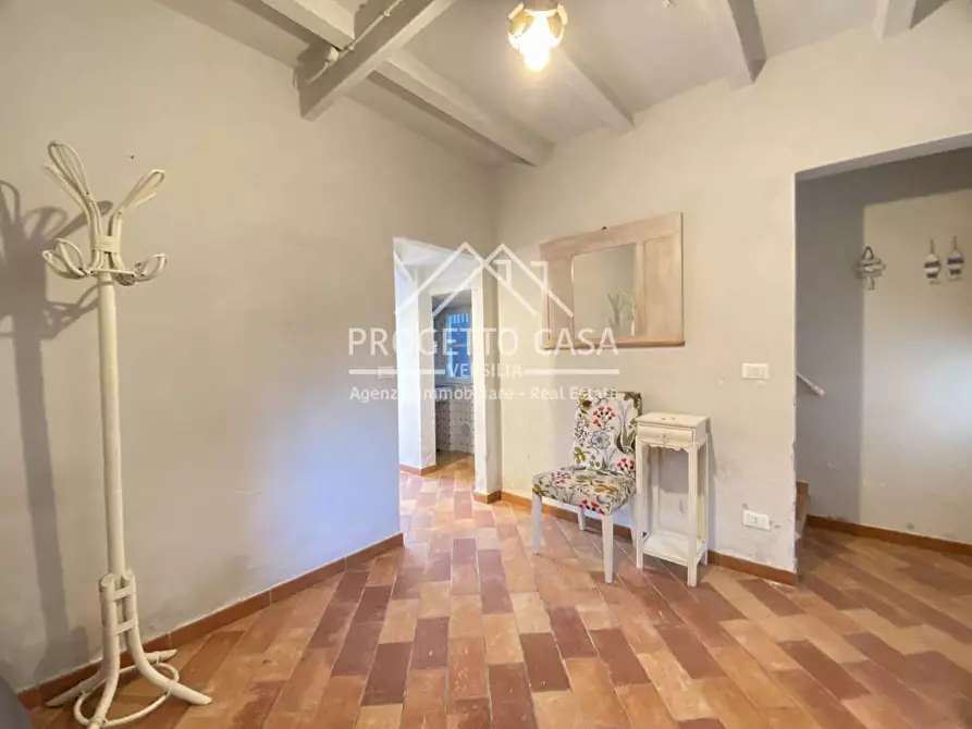 Immagine 5 di Casa indipendente in vendita  in VIA PELLEGRINETTI a Camaiore