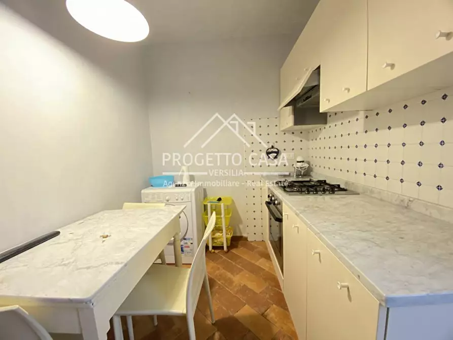 Immagine 8 di Casa indipendente in vendita  in VIA PELLEGRINETTI a Camaiore