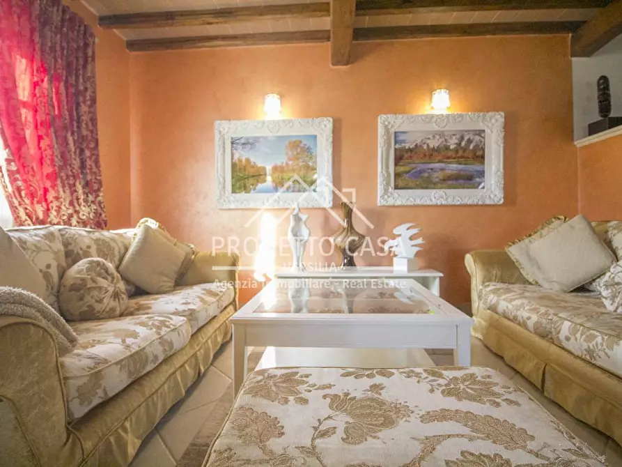 Immagine 7 di Casa indipendente in vendita  in VIA DEGLI ARANCI a Camaiore