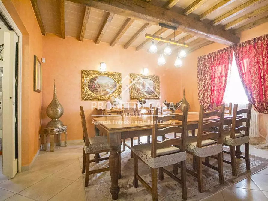 Immagine 9 di Casa indipendente in vendita  in VIA DEGLI ARANCI a Camaiore