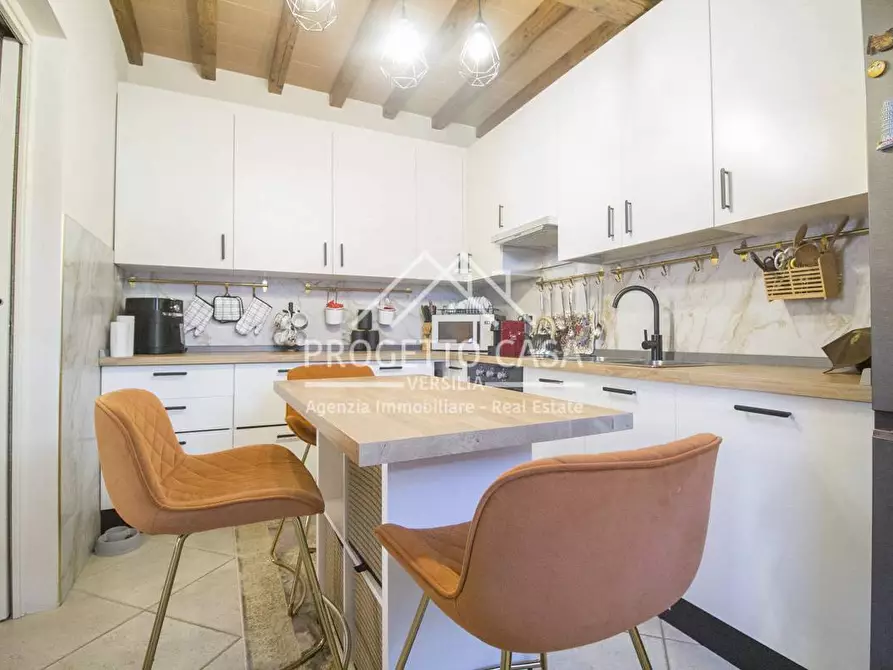 Immagine 15 di Casa indipendente in vendita  in VIA DEGLI ARANCI a Camaiore