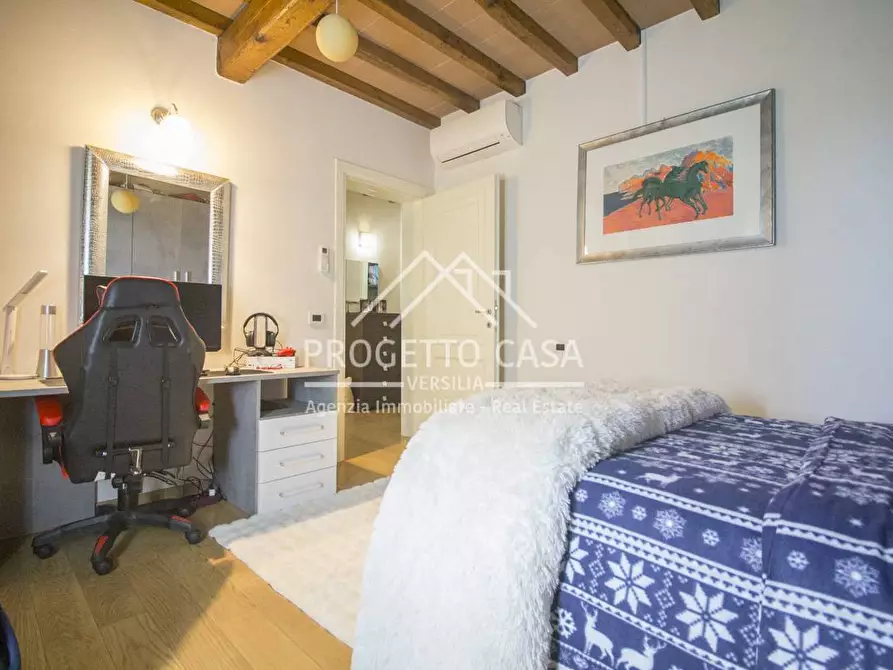 Immagine 24 di Casa indipendente in vendita  in VIA DEGLI ARANCI a Camaiore