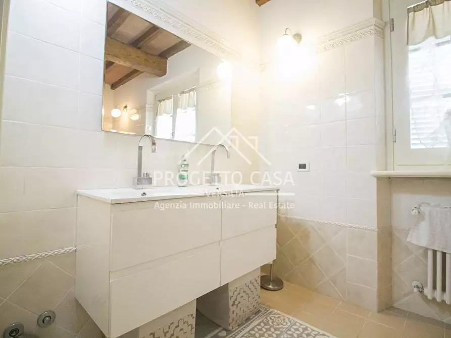 Immagine 29 di Casa indipendente in vendita  in VIA DEGLI ARANCI a Camaiore