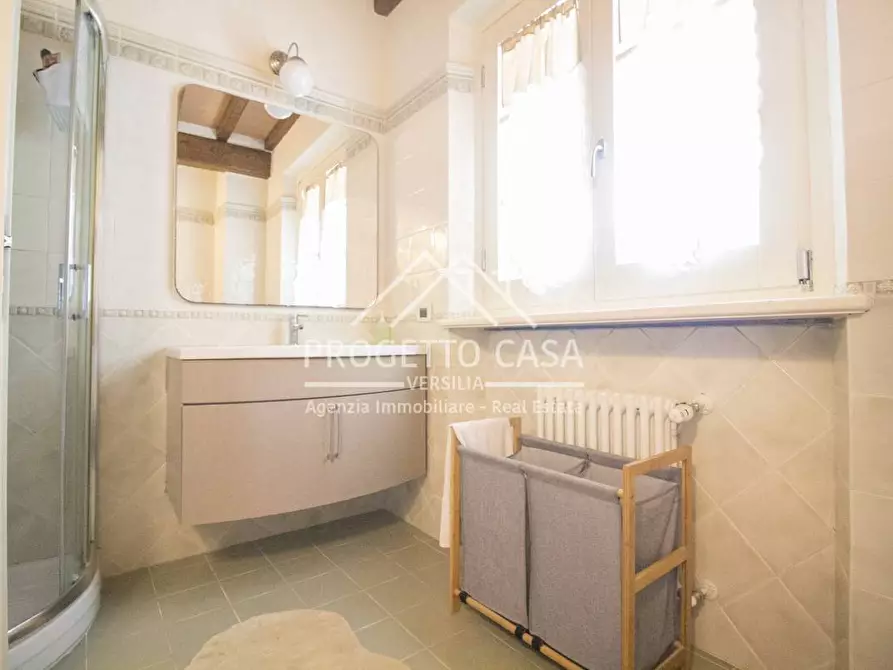 Immagine 40 di Casa indipendente in vendita  in VIA DEGLI ARANCI a Camaiore