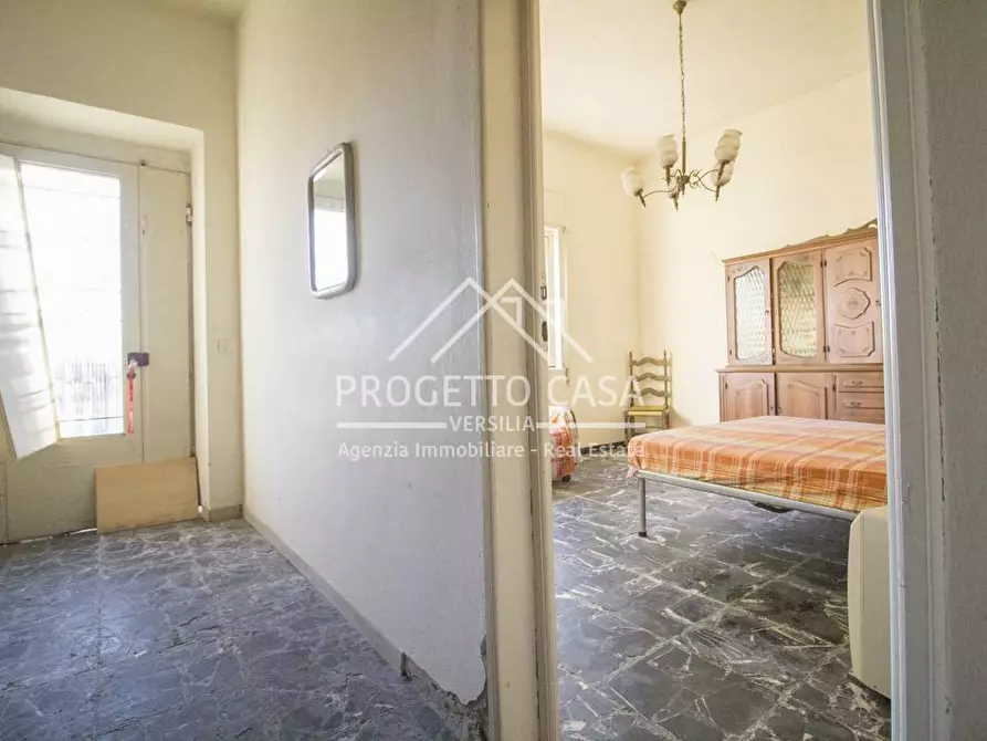 Immagine 10 di Casa indipendente in vendita  in VIA FOSSO GUIDARIO a Viareggio
