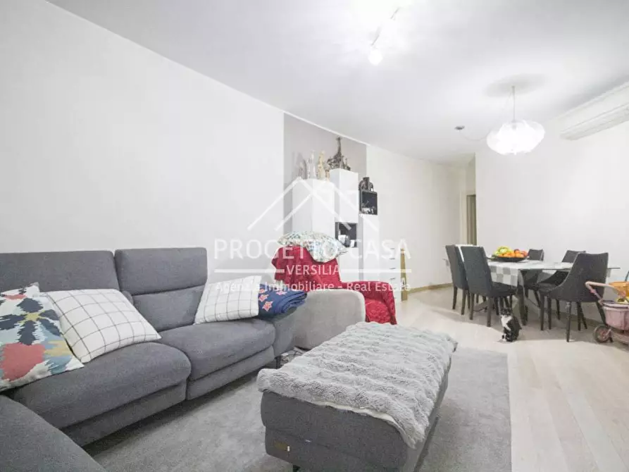 Immagine 2 di Appartamento in vendita  in VIA CHELINI a Massarosa