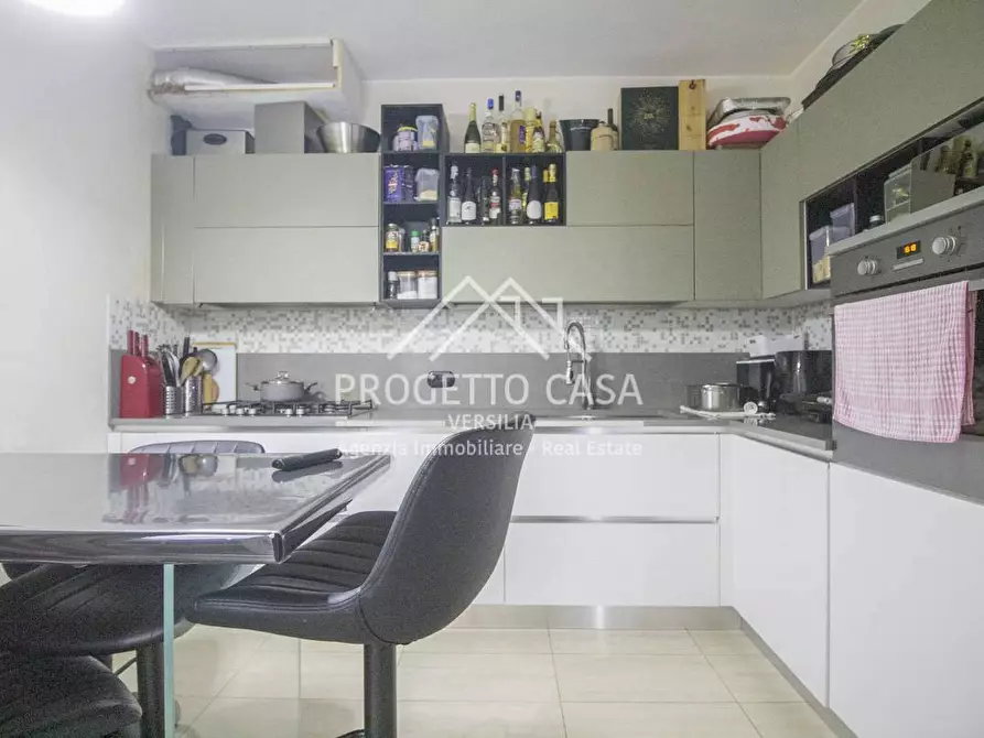 Immagine 11 di Appartamento in vendita  in VIA CHELINI a Massarosa