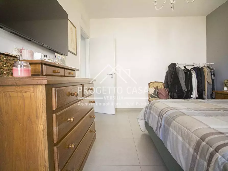 Immagine 17 di Appartamento in vendita  in VIA CALABRIA a Pietrasanta