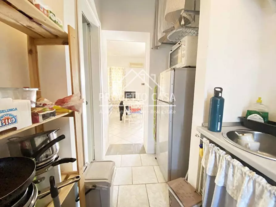 Immagine 13 di Casa indipendente in vendita  in via doninzetti a Camaiore