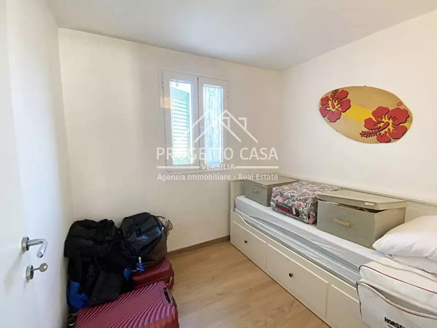 Immagine 25 di Casa indipendente in vendita  in via doninzetti a Camaiore