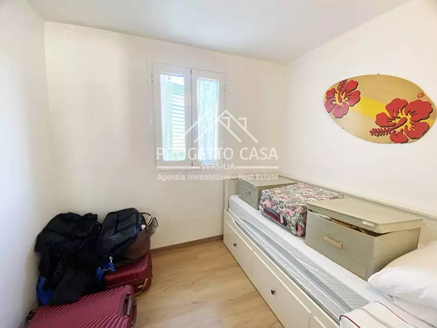 Immagine 26 di Casa indipendente in vendita  in via doninzetti a Camaiore